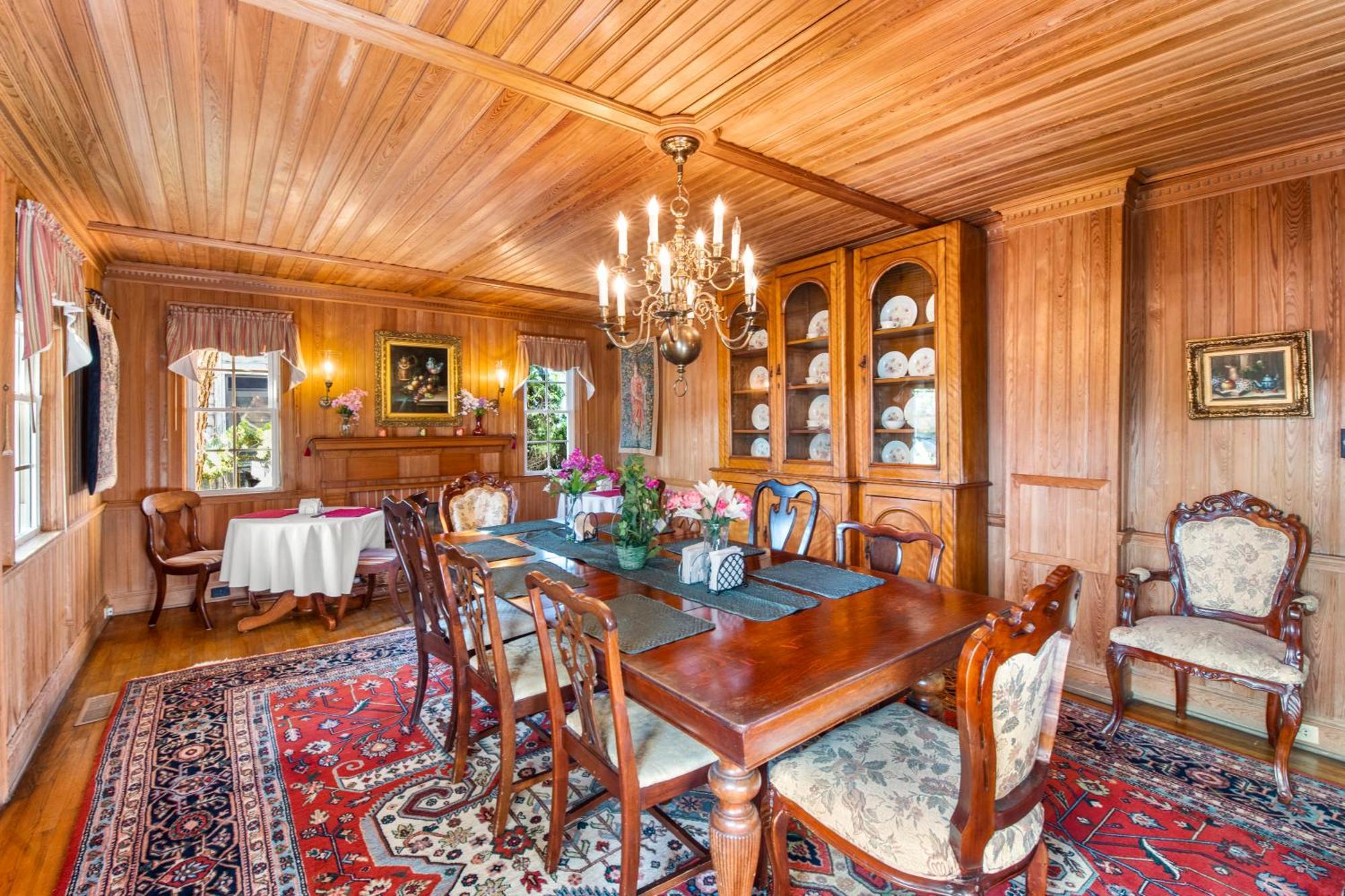 The Castle Bed And Breakfast Ocracoke Esterno foto