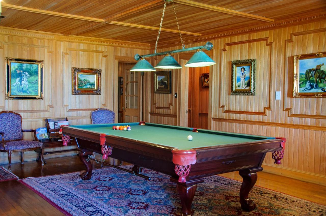 The Castle Bed And Breakfast Ocracoke Esterno foto