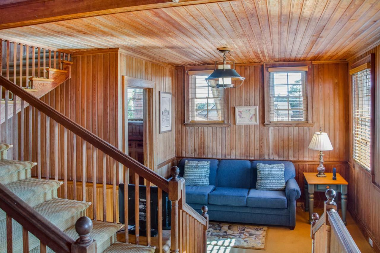 The Castle Bed And Breakfast Ocracoke Esterno foto